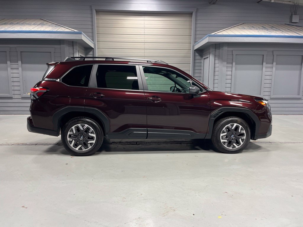 Used 2026 Subaru Forester Premium AWD/4WD image 8