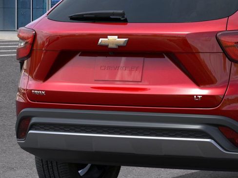 New 2026 Chevrolet Trax LT FWD image 14