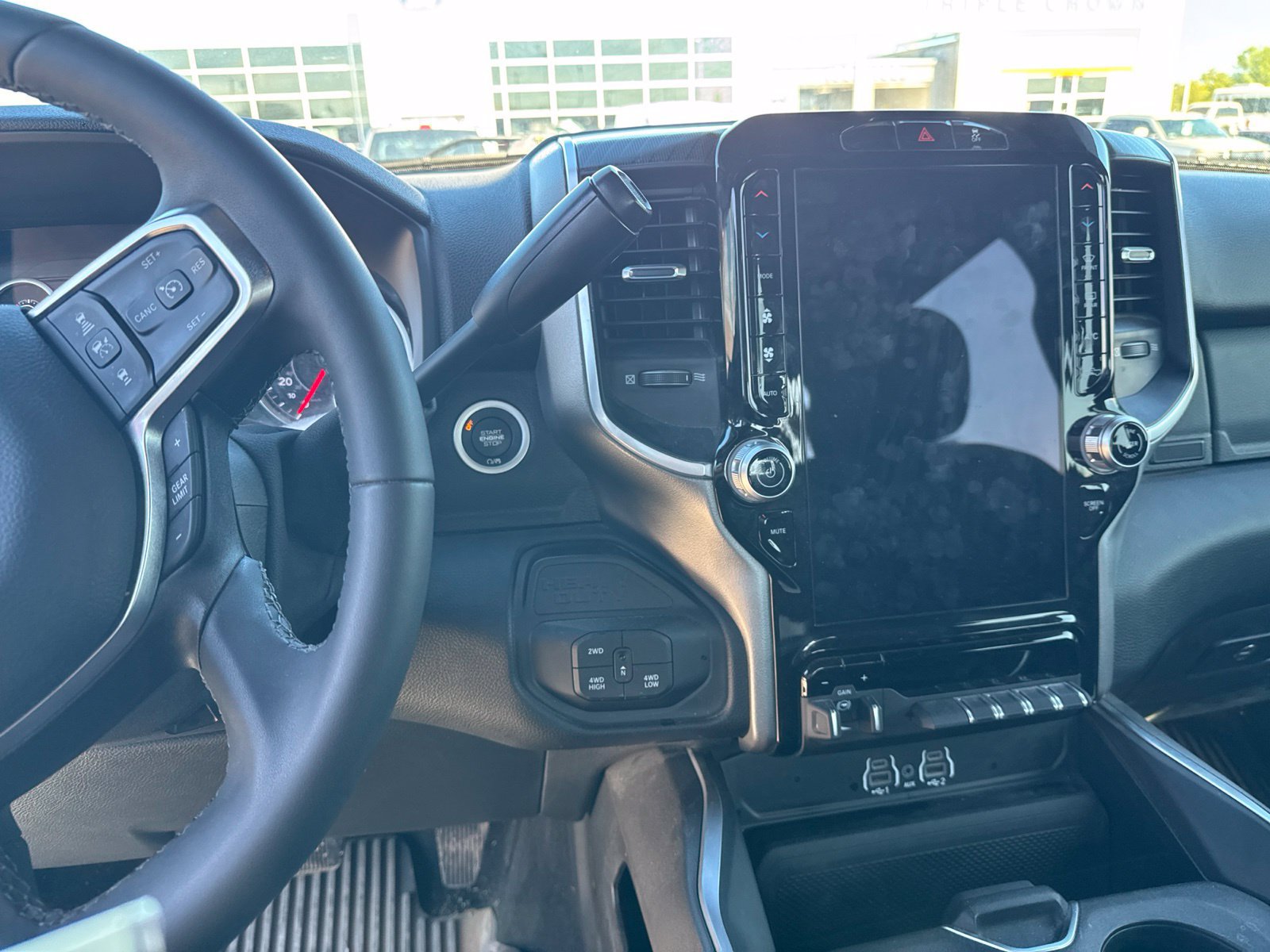 Used 2025 RAM 2500 Big Horn AWD/4WD image 13