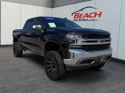Used 2021 Chevrolet Silverado 1500 LT w/ Bed Protection Package AWD/4WD image 1