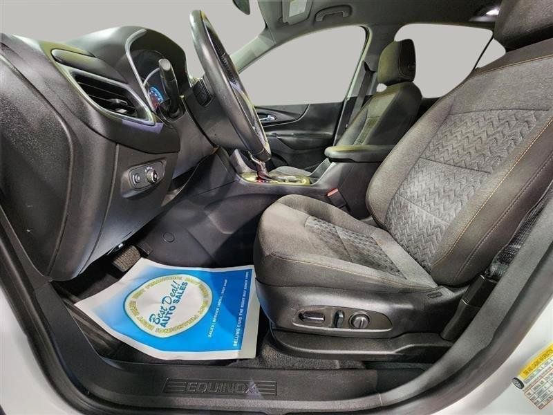 Used 2022 Chevrolet Equinox LT w/ Driver Convenience Package FWD image 12