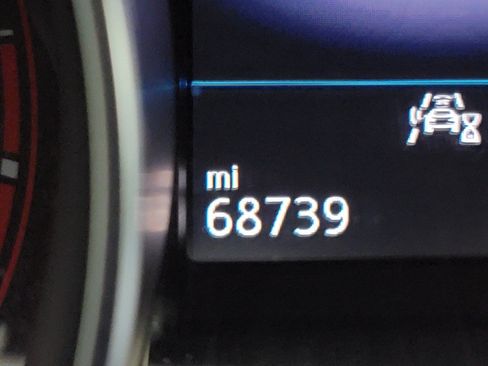 Used 2021 Volkswagen Tiguan SE R-Line FWD image 16
