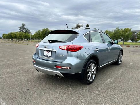Used 2016 INFINITI QX50 2WD w/ Premium Plus Package image 5
