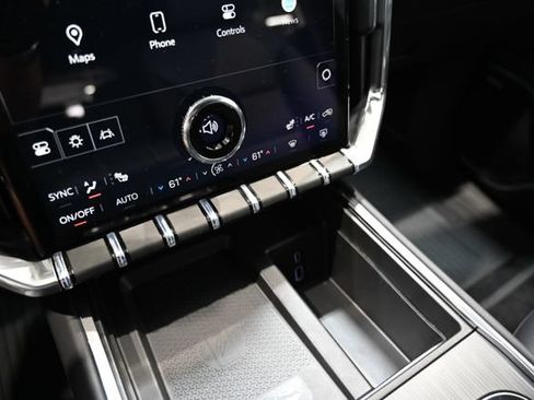 New 2026 GMC Acadia Elevation w/ Elevation Premium Package FWD image 19