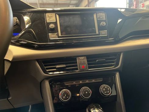 Certified 2024 Volkswagen Taos S FWD image 24