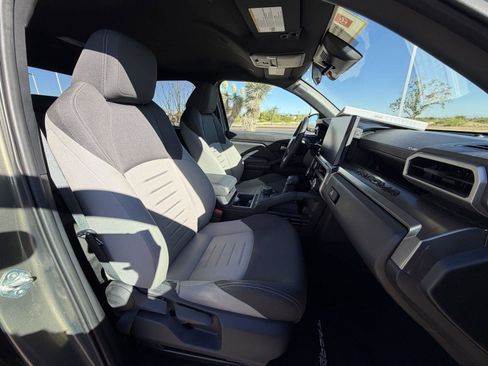 Certified 2025 Toyota Tacoma TRD Sport image 31