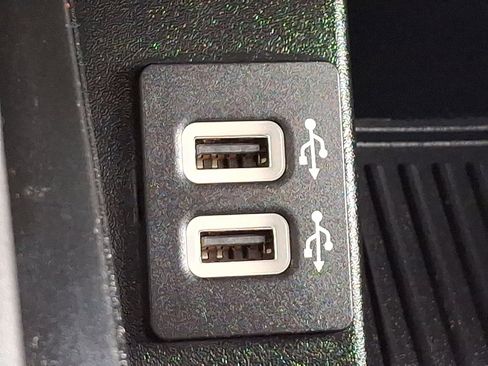 Certified 2019 Ford F150 XLT w/ Equipment Group 302A Luxury image 24