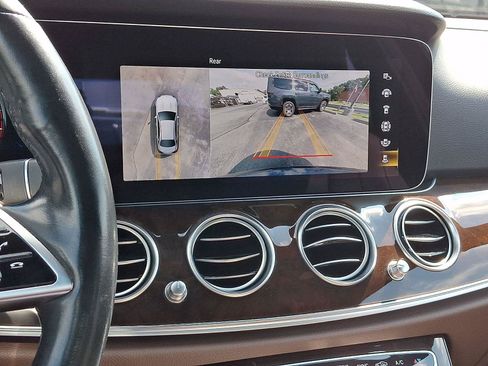 Used 2023 Mercedes-Benz E 350 4MATIC Sedan image 20