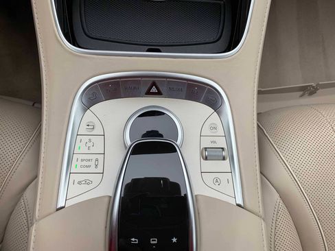 Used 2016 Mercedes-Benz S 550 Sedan image 21