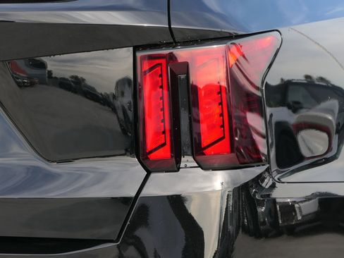 New 2026 Kia Sorento S image 4