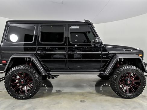 Used 2017 Mercedes-Benz G 550 Squared image 10