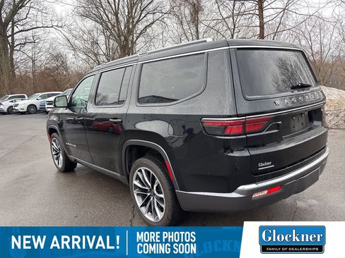 Used 2022 Jeep Wagoneer Series III w/ Premium Group I image 5