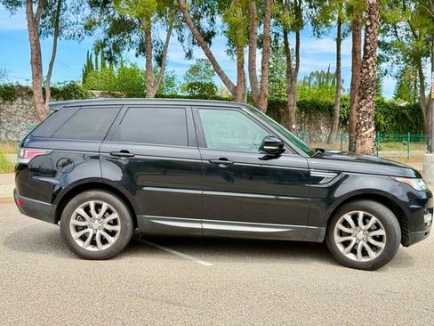 Used 2014 Land Rover Range Rover Sport HSE image 6