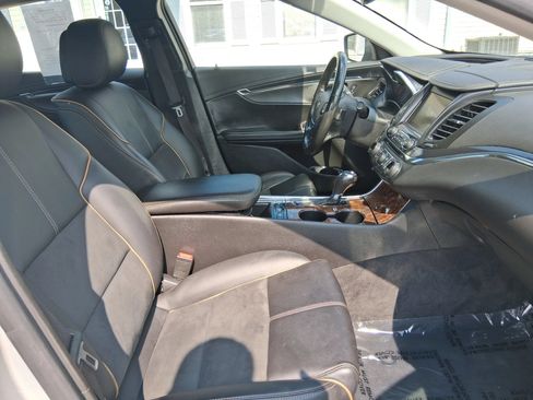 Used 2014 Chevrolet Impala LT FWD image 26