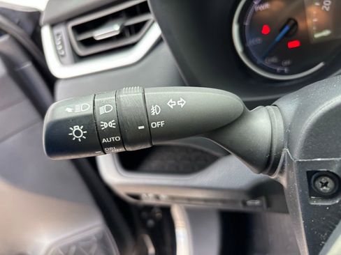 Used 2024 Toyota RAV4 XLE Premium image 20