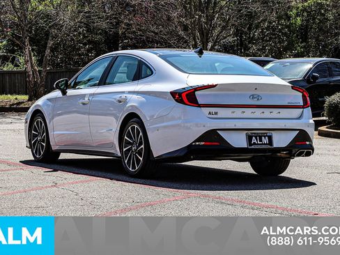 Used 2022 Hyundai Sonata Limited image 6