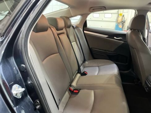 Used 2018 Honda Civic Touring image 25