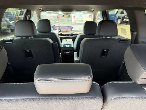 New 2025 Buick Enclave Sport Touring w/ Super Cruise Package AWD/4WD image 9