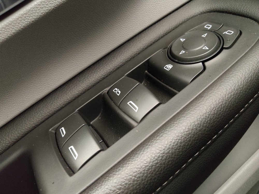 Used 2023 GMC Terrain SLT w/ Tech Package AWD/4WD image 27