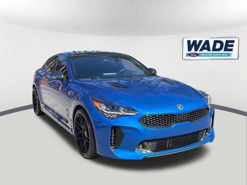Used 2022 Kia Stinger GT2 image 3