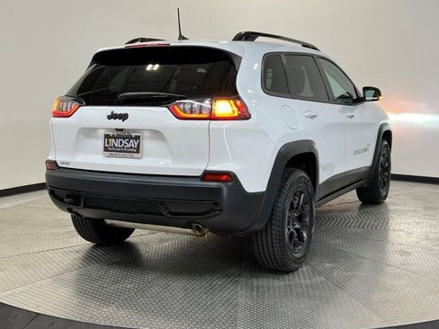 Used 2022 Jeep Cherokee Latitude w/ Sun & Sound Group image 7