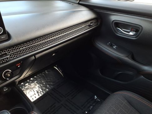 Certified 2024 Honda HR-V Sport image 25