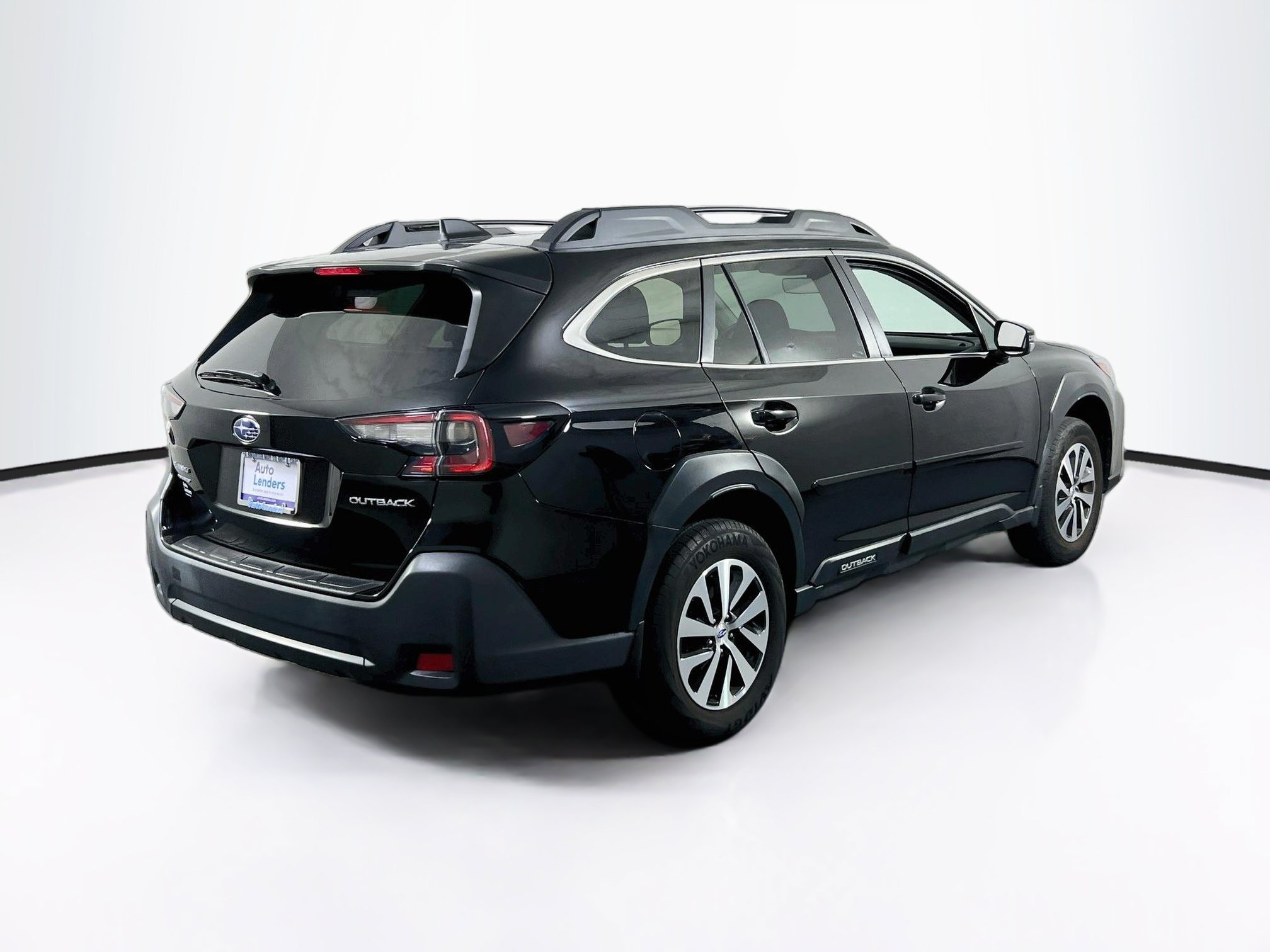 Used 2023 Subaru Outback Premium AWD/4WD image 5