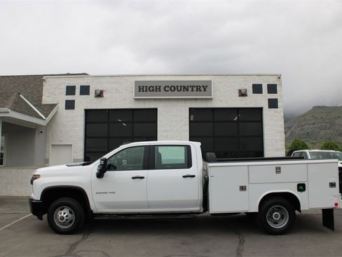 Used 2023 Chevrolet Silverado 3500 W/T w/ WT Fleet Convenience Package image 5