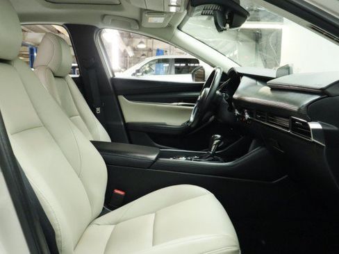 Used 2024 MAZDA MAZDA3 s FWD image 22