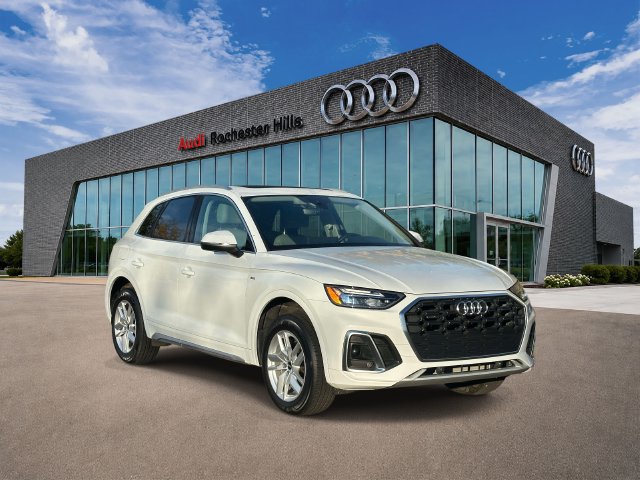 Used 2023 Audi Q5 2.0T Premium w/ Convenience Package AWD/4WD image 7