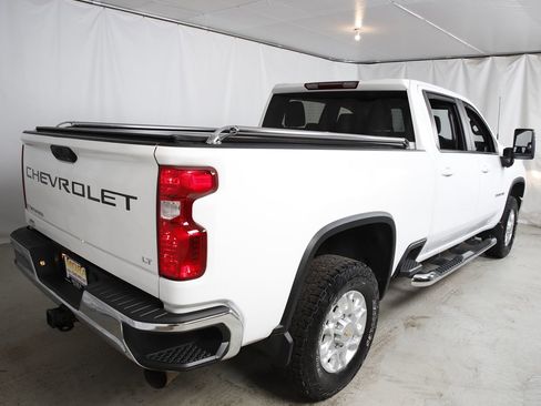 Used 2021 Chevrolet Silverado 3500 LT w/ Convenience Package image 3