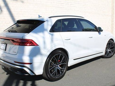 Used 2019 Audi Q8 Prestige w/ Luxury Package image 2