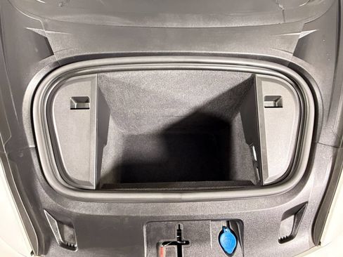 Certified 2022 Porsche Taycan RWD image 26