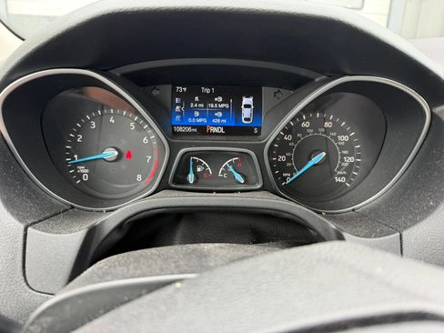 Used 2017 Ford Focus SE FWD image 14