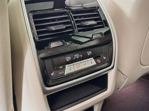 New 2027 BMW X7 xDrive40i AWD/4WD image 25