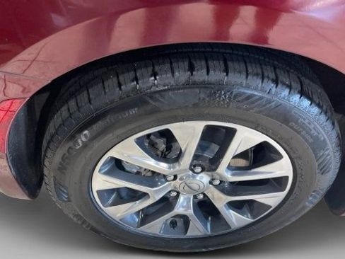 Used 2021 Chrysler Pacifica Pinnacle FWD image 5