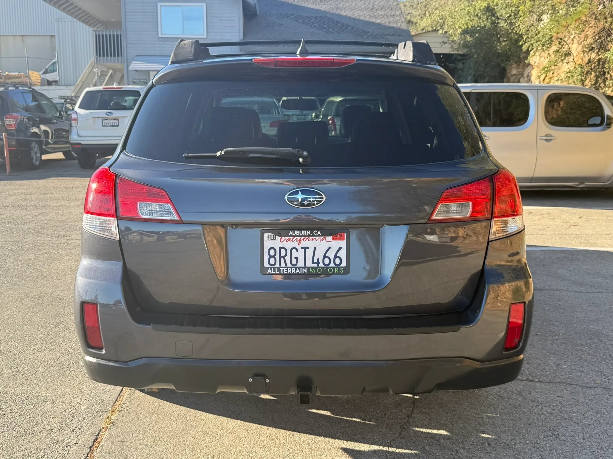 Used 2013 Subaru Outback 3.6R Limited w/ Moonroof Pkg AWD/4WD image 6