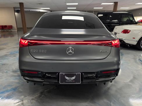 Used 2022 Mercedes-Benz EQS 580 4MATIC Sedan image 6