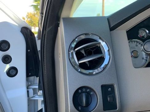 Used 2008 Ford F350 4x4 Crew Cab DRW Super Duty image 22
