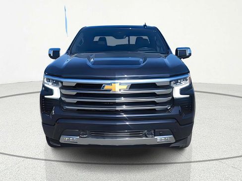 Used 2023 Chevrolet Silverado 1500 High Country w/ High Country Premium Package image 2