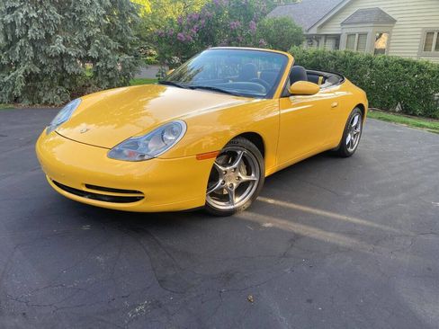 Used 2001 Porsche 911 Carrera image 3