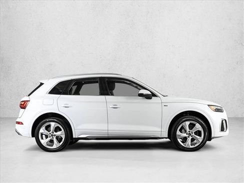Used 2023 Audi Q5 2.0T Premium Plus w/ Premium Plus Package AWD/4WD image 4