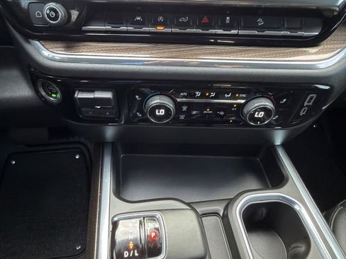 Used 2024 Chevrolet Silverado 1500 LT Trail Boss w/ Convenience Package II image 24