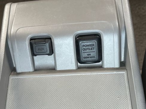 Used 2011 Honda CR-V SE image 27