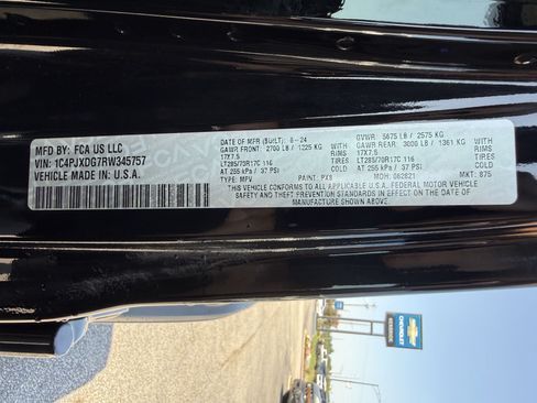 Used 2024 Jeep Wrangler Unlimited Sport AWD/4WD image 17