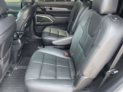 Used 2021 Kia Telluride EX w/ EX Premium Package AWD/4WD image 12