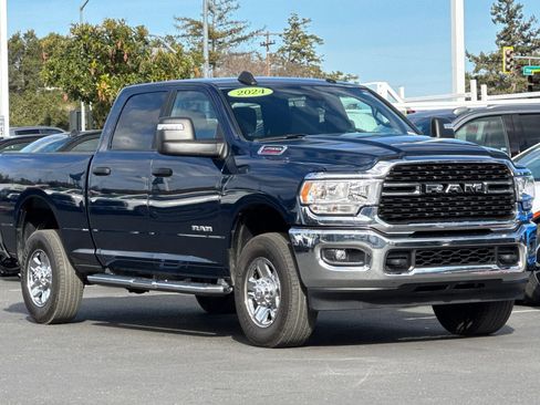 Used 2024 RAM 2500 Big Horn w/ Bed Utility Group image 2