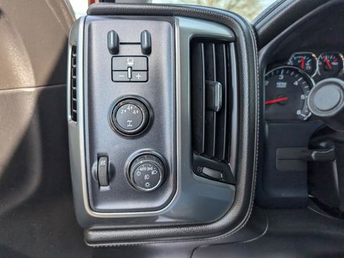 Used 2015 Chevrolet Silverado 2500 LTZ image 16