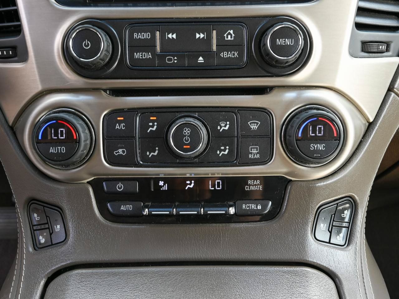 Used 2019 GMC Yukon Denali w/ Denali Ultimate Package AWD/4WD image 30