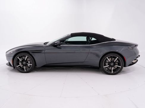 Used 2023 Aston Martin DB11 Volante RWD image 11